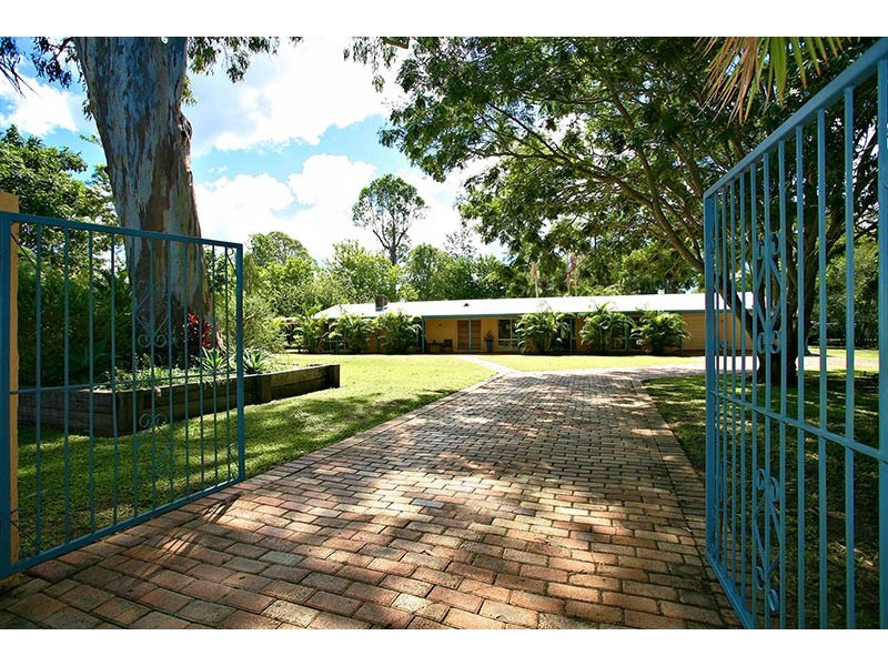 4 Rodeo Drive, Dayboro QLD 4521