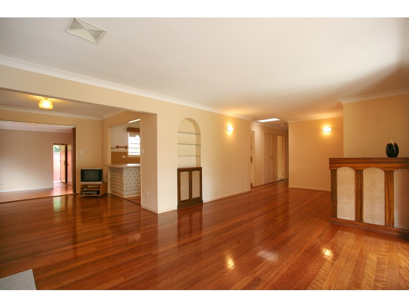 4 Glenbrook Street, Everton Park QLD 4053