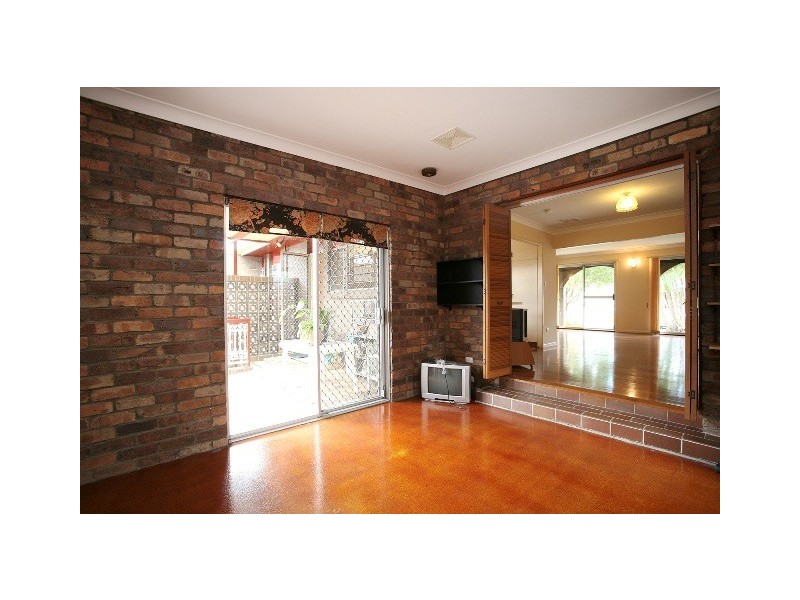 4 Glenbrook Street, Everton Park QLD 4053