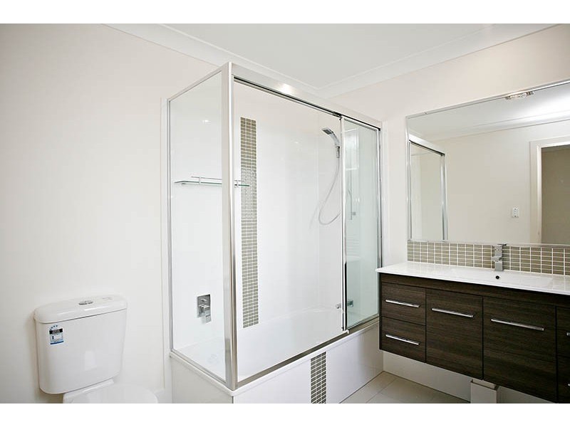 Unit 2/27 Barrymore Street, Everton Park QLD 4053