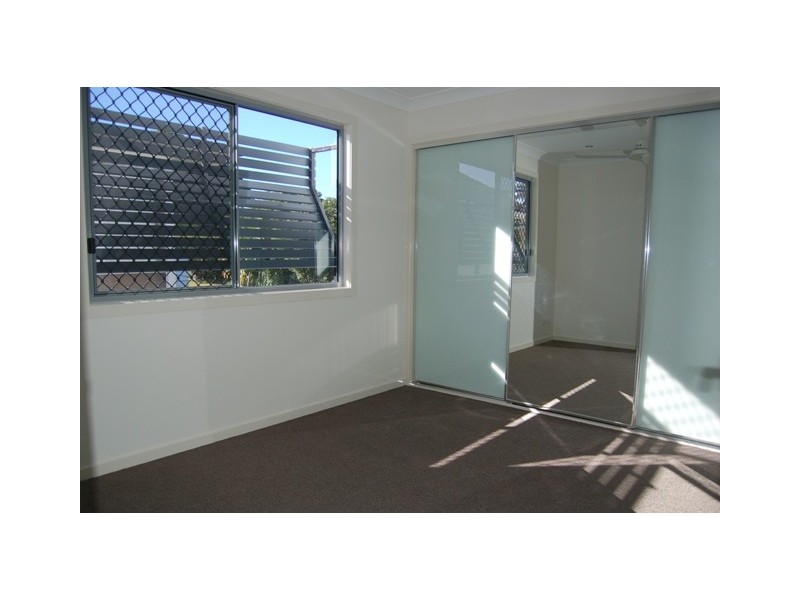 Unit 2/27 Barrymore Street, Everton Park QLD 4053