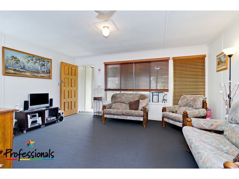 14 Kingaroy St, Stafford Heights QLD 4053