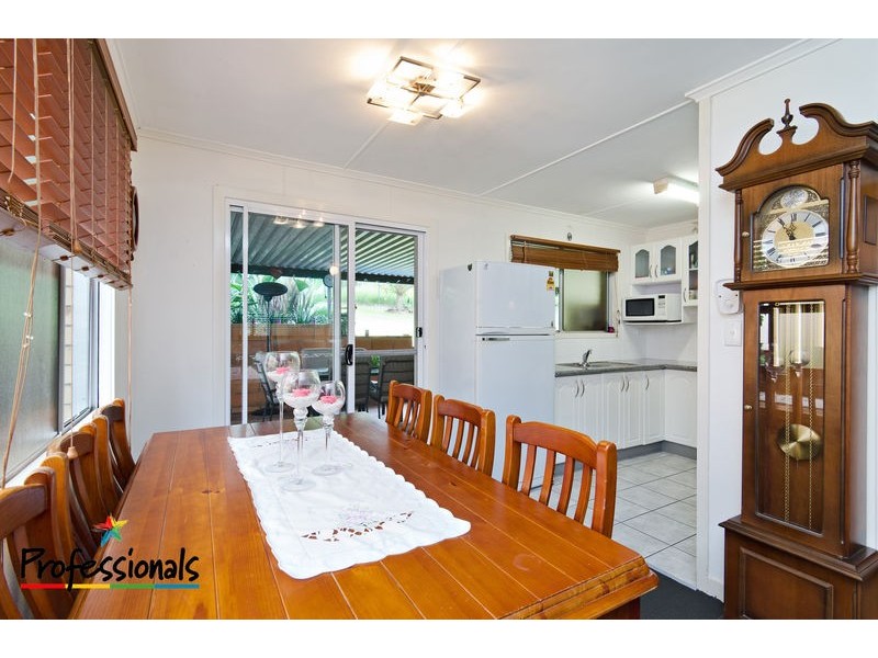 14 Kingaroy St, Stafford Heights QLD 4053