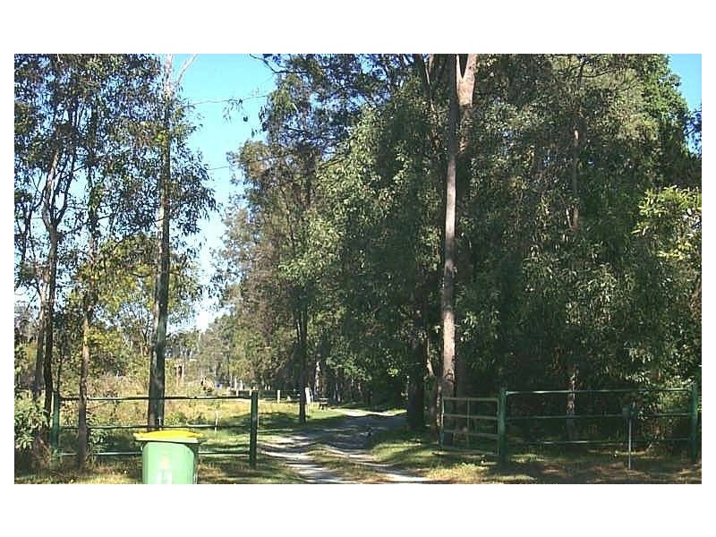 11 Gordons Crossing Road East, Joyner QLD 4500