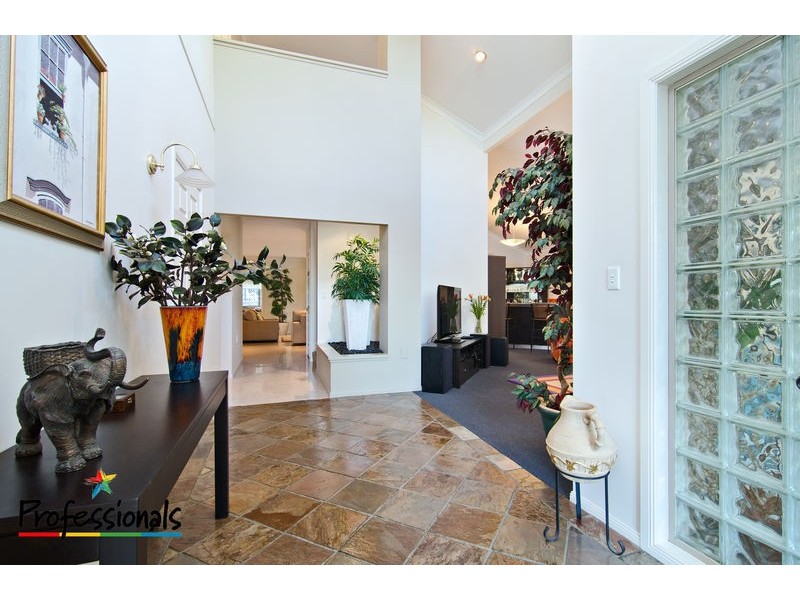 5 Monclair Court, Albany Creek QLD 4035