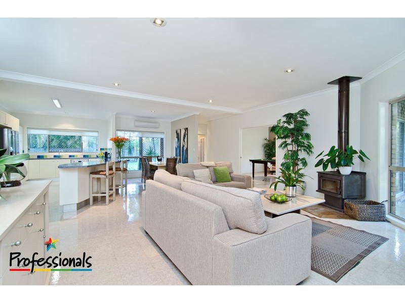 5 Monclair Court, Albany Creek QLD 4035