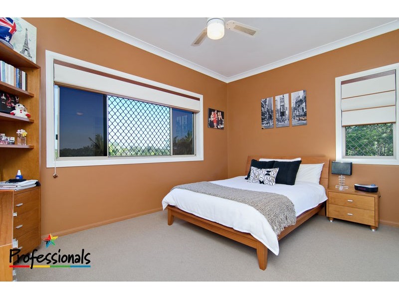 5 Monclair Court, Albany Creek QLD 4035