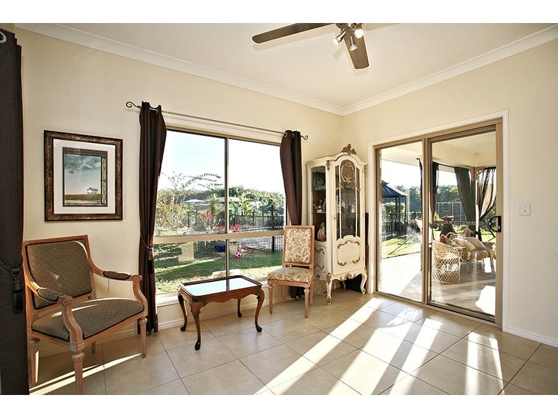 2 Brownlow Court, Cashmere QLD 4500