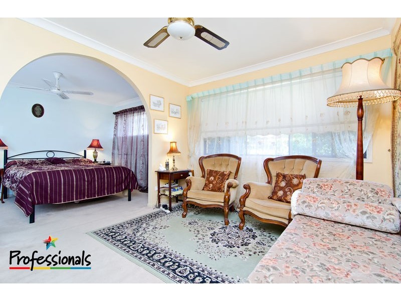 27 Dargie Street, Everton Park QLD 4053