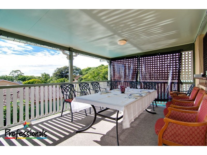 27 Dargie Street, Everton Park QLD 4053