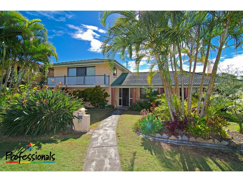 27 Dargie Street, Everton Park QLD 4053