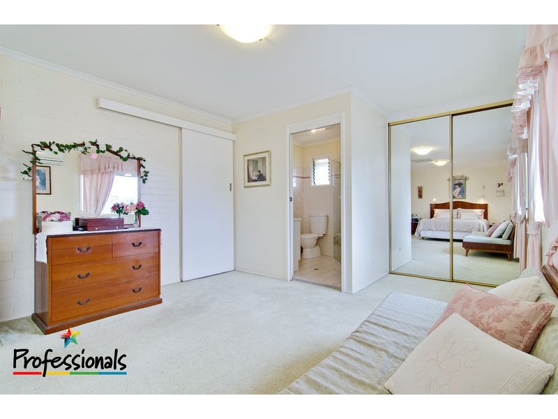 9 Kilburn Street, Chermside QLD 4032