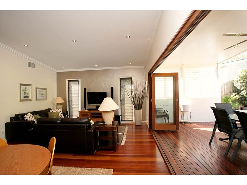 153 Abuklea Street, Newmarket QLD 4051