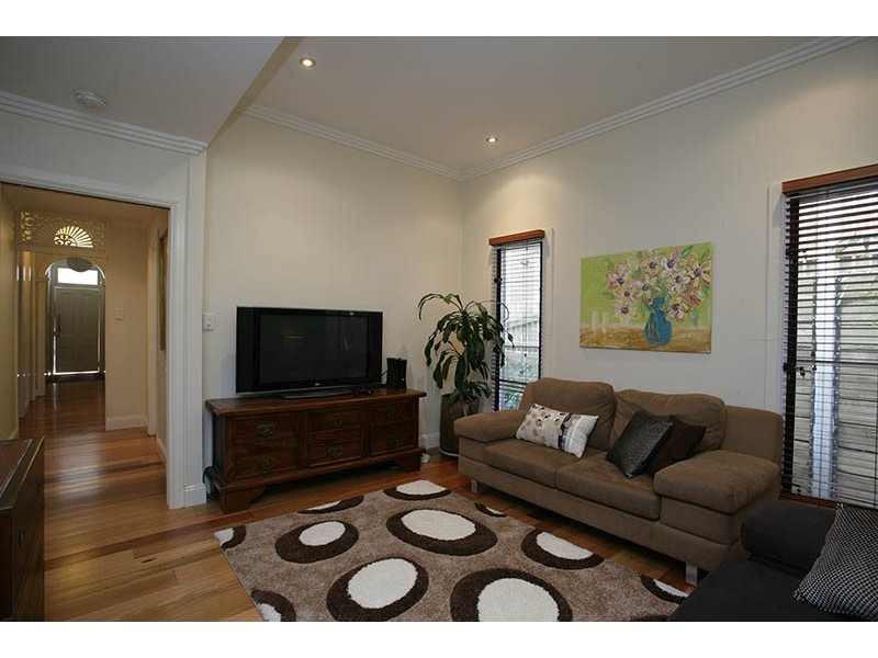 153 Abuklea Street, Newmarket QLD 4051