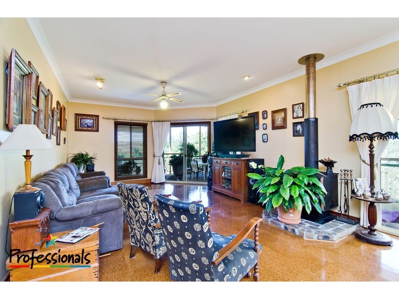 7 Weber Court, Bunya QLD 4055