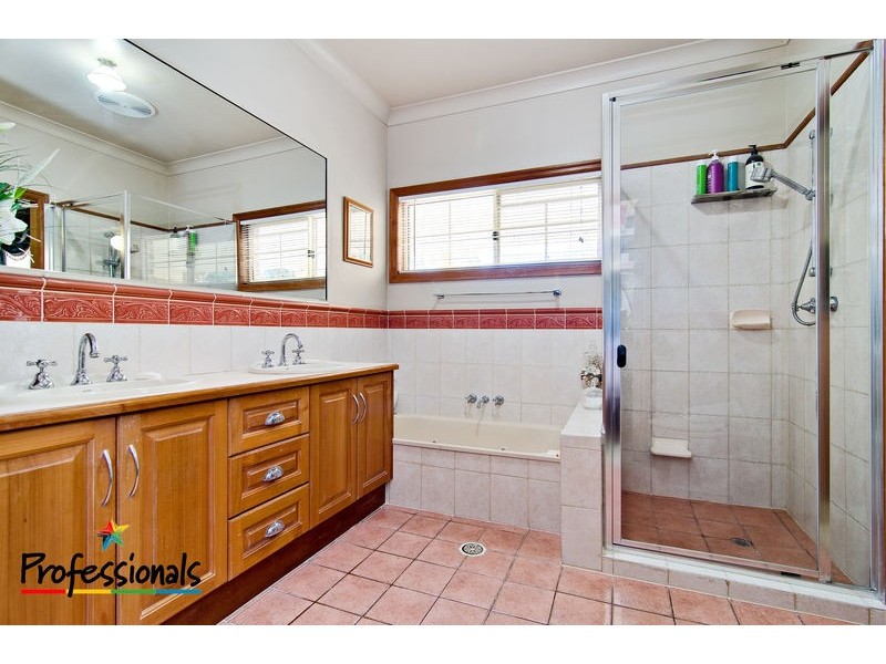 7 Weber Court, Bunya QLD 4055