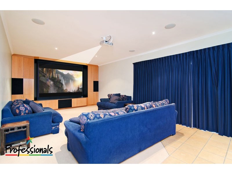 8 Bunya Lake Court, Bunya QLD 4055