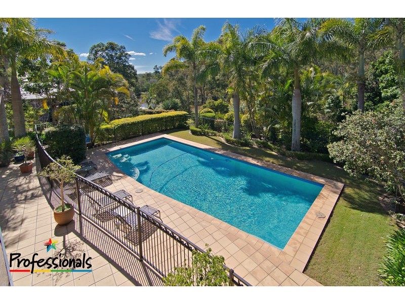 8 Bunya Lake Court, Bunya QLD 4055