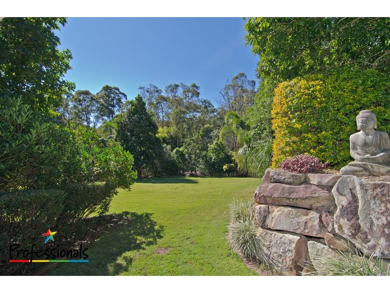 8 Bunya Lake Court, Bunya QLD 4055