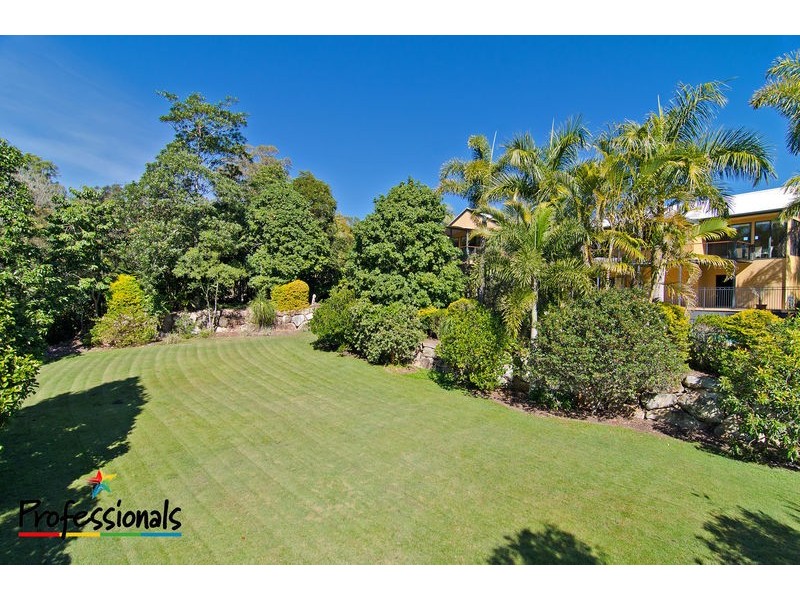 8 Bunya Lake Court, Bunya QLD 4055