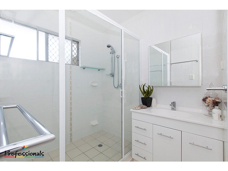 6 Jadmar Street, Everton Park QLD 4053