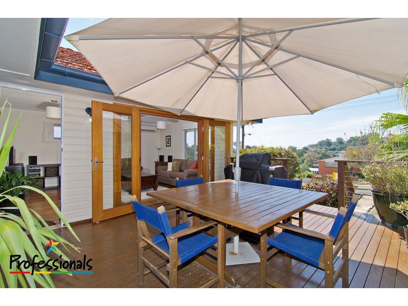 292 Kitchener Road, Stafford Heights QLD 4053