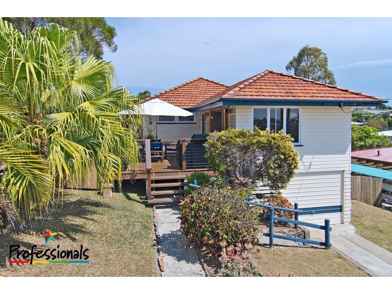 292 Kitchener Road, Stafford Heights QLD 4053