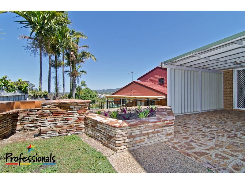 10 Dargie Street, Everton Park QLD 4053