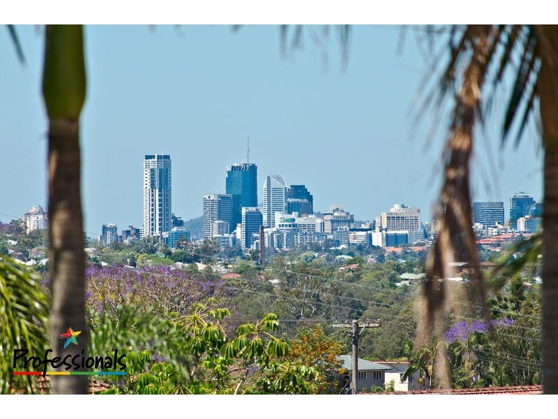 10 Dargie Street, Everton Park QLD 4053