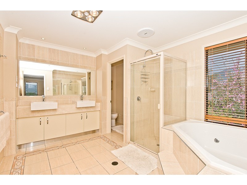 8 Cavalier Court, Highvale QLD 4520