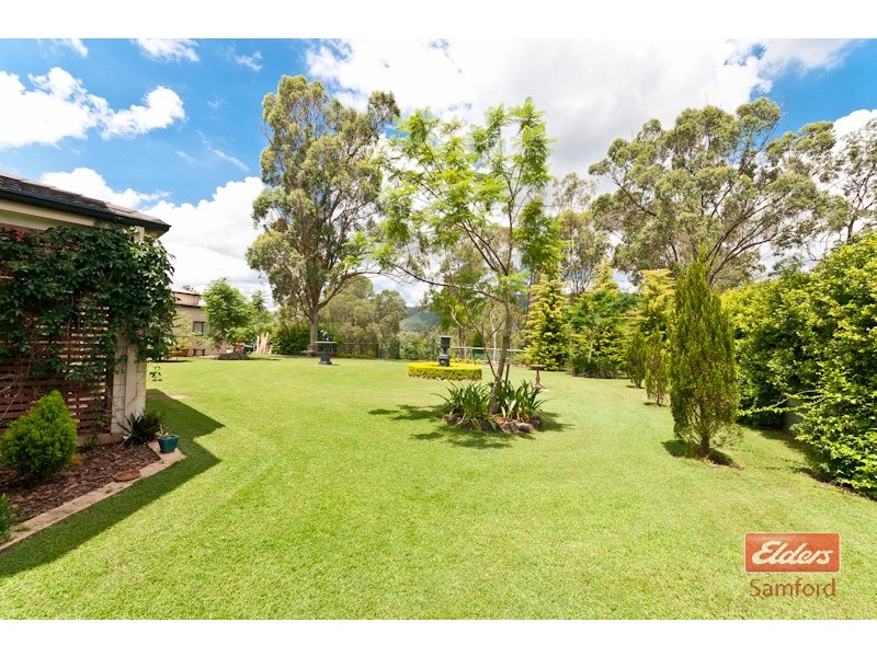 8 Cavalier Court, Highvale QLD 4520