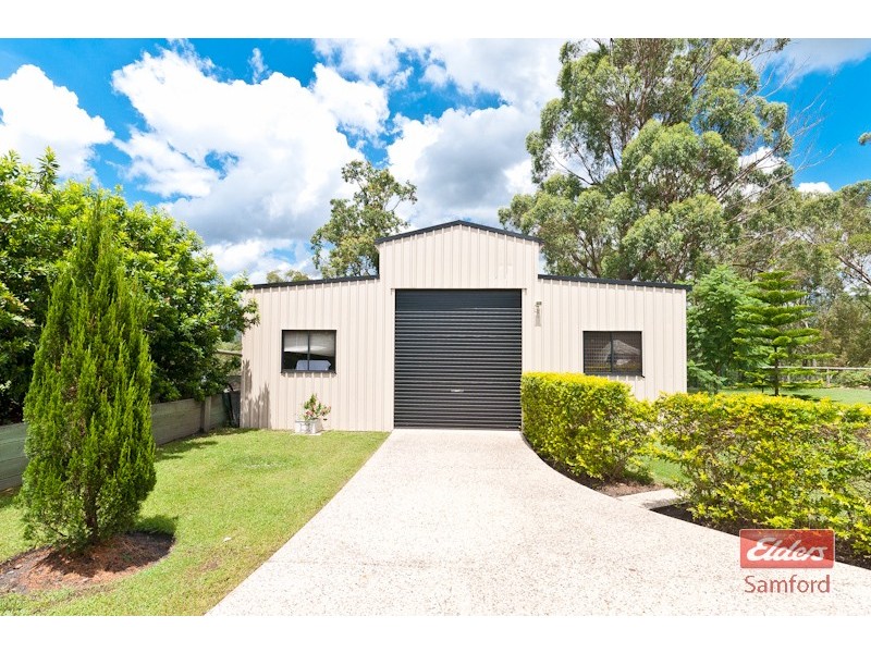 8 Cavalier Court, Highvale QLD 4520