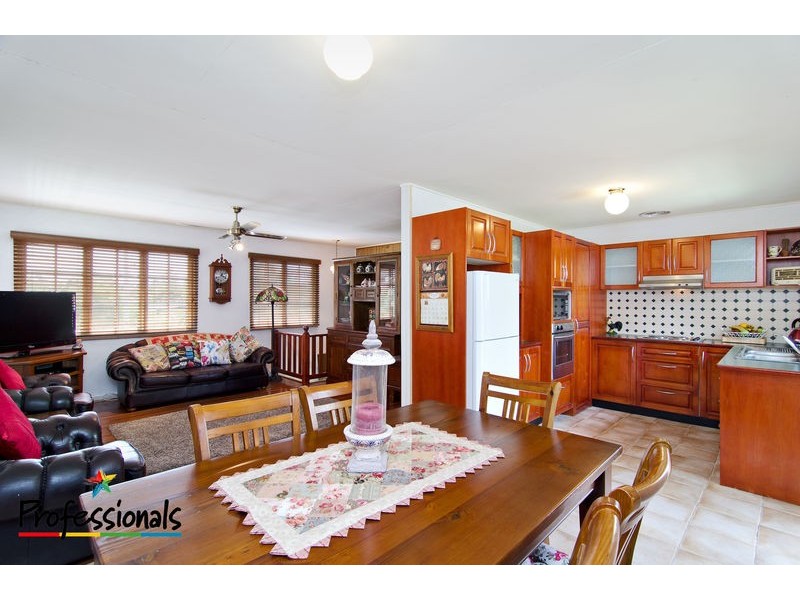 34 Yingally Drive, Arana Hills QLD 4054