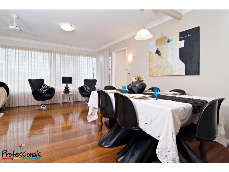 162 Trouts Road, Stafford Heights QLD 4053
