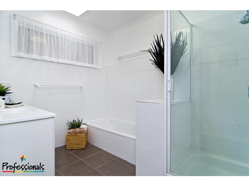 162 Trouts Road, Stafford Heights QLD 4053