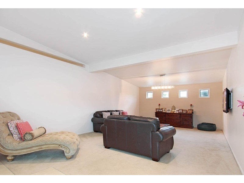 109 Saturn Crescent, Bridgeman Downs QLD 4035