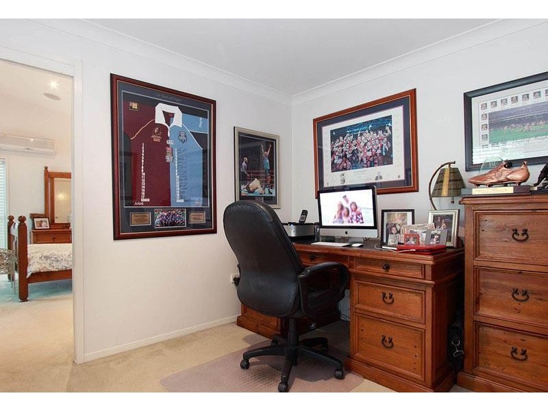 109 Saturn Crescent, Bridgeman Downs QLD 4035