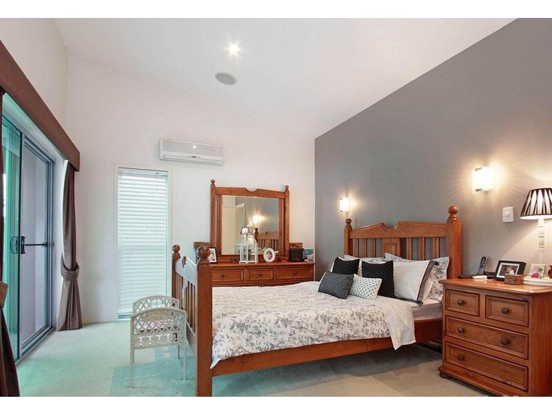 109 Saturn Crescent, Bridgeman Downs QLD 4035