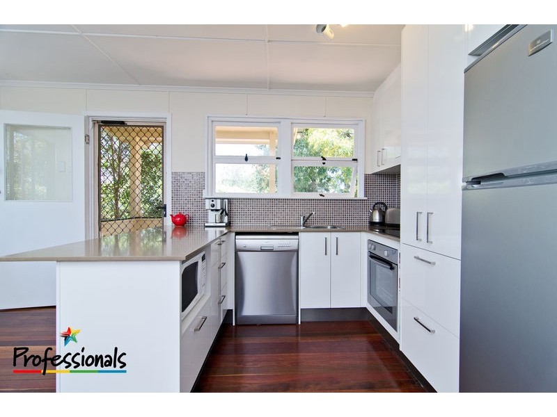 314 Kitchener Road, Stafford Heights QLD 4053