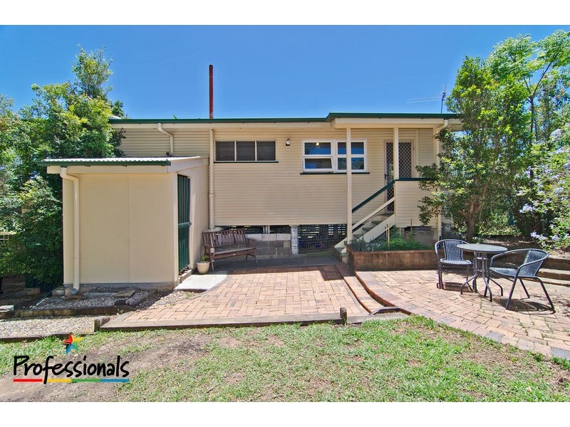 314 Kitchener Road, Stafford Heights QLD 4053