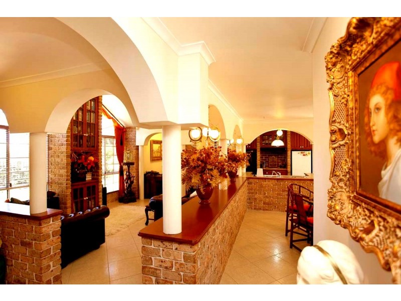 41 Leonarda Drive, Ferny Hills QLD 4055