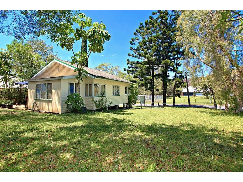 39 Mimosa Street, Mitchelton QLD 4053