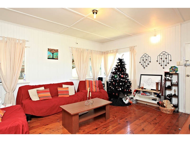 39 Mimosa Street, Mitchelton QLD 4053