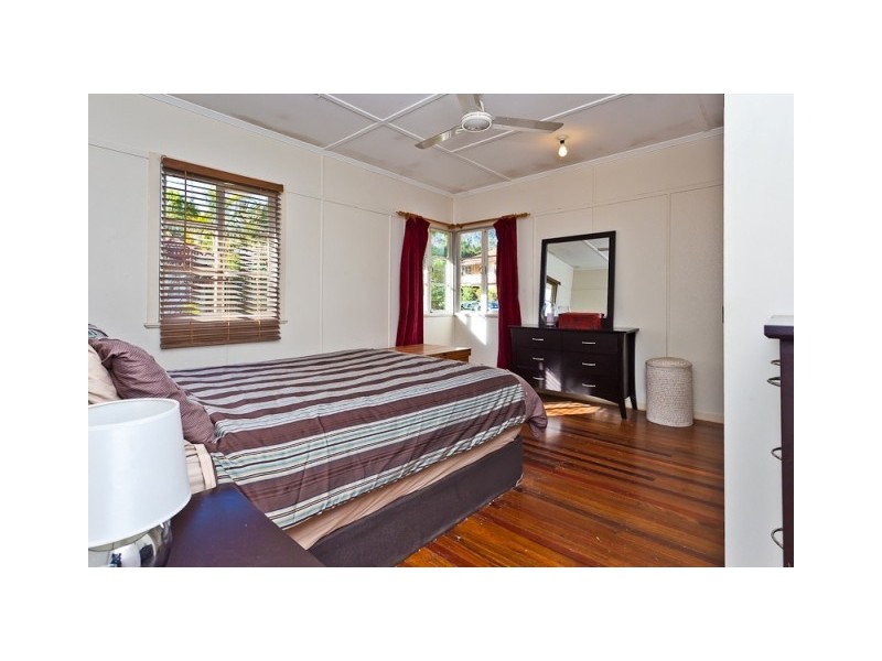 24 Barber Street, Keperra QLD 4054