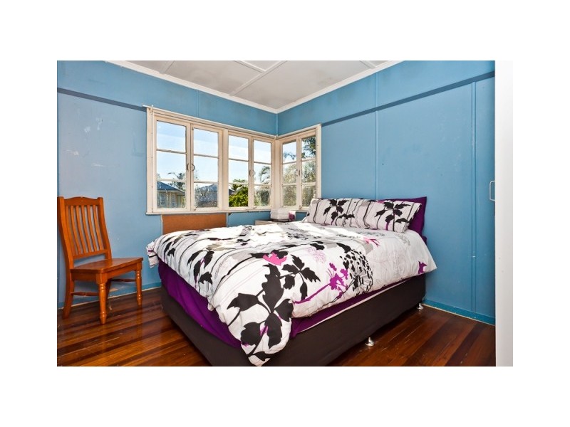 24 Barber Street, Keperra QLD 4054