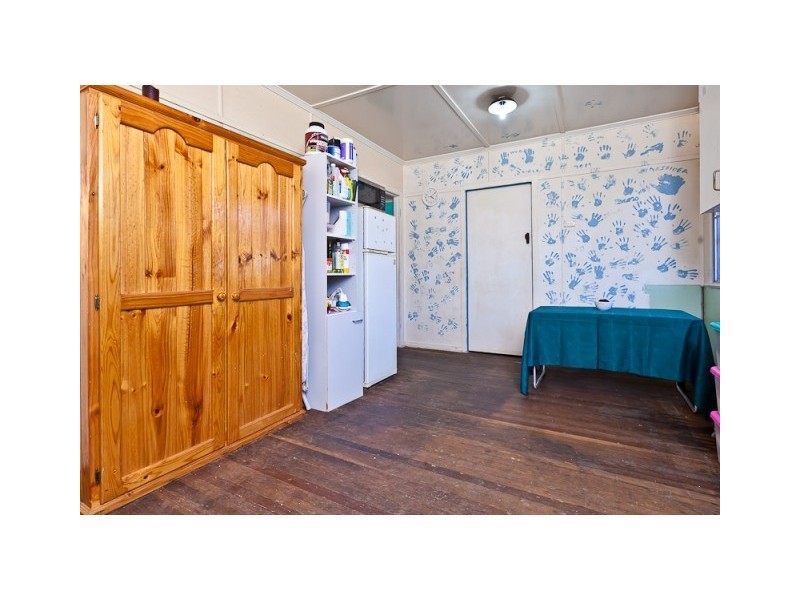 24 Barber Street, Keperra QLD 4054