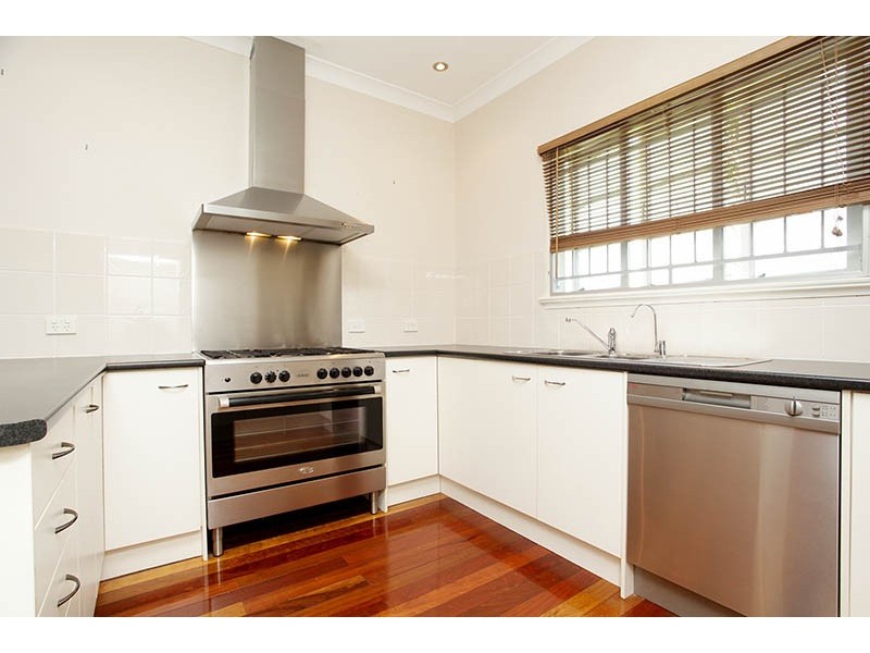 27 Byth Street, Stafford QLD 4053