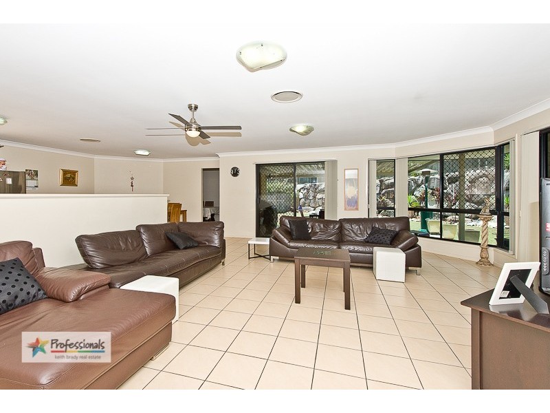 26 De Vito Place, Mcdowall QLD 4053