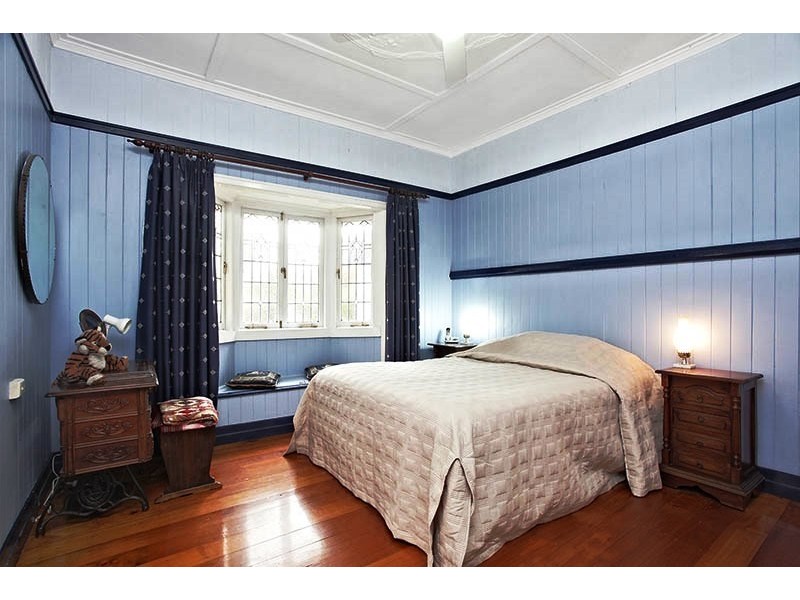 32 Grange Road, Grange QLD 4051