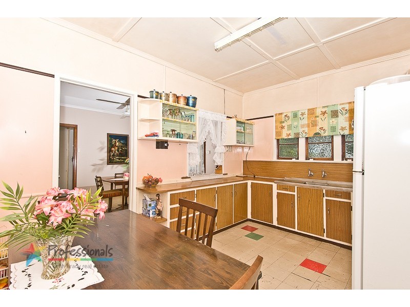 18 Dunedoo Street, Stafford QLD 4053